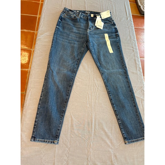 a.n.a Denim - ANA A New Approach Mid-Rise Skinny Jeans Size 10 Medium Wash Blue Denim NWT